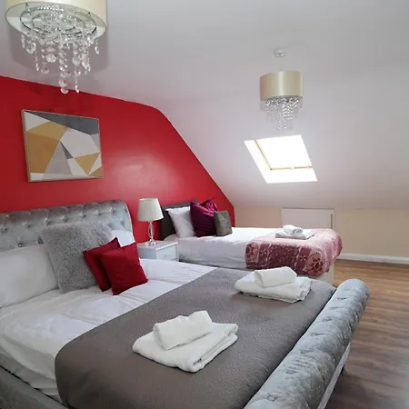 59B Comfortable 3 Bedroom House By Easy 2 Manage Cranford Exterior foto