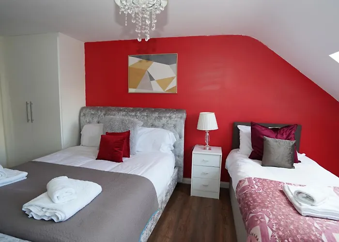 59B Comfortable 3 Bedroom House By Easy 2 Manage